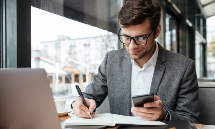 Effective Ways to use SMS Surveys to collect Customer Feedback