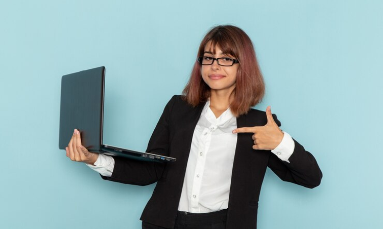 Top 10 Thematic Alternatives and Competitors to Try in 2025